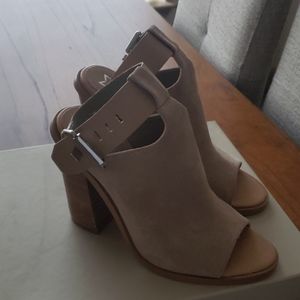 Light Natural Suede Shoes